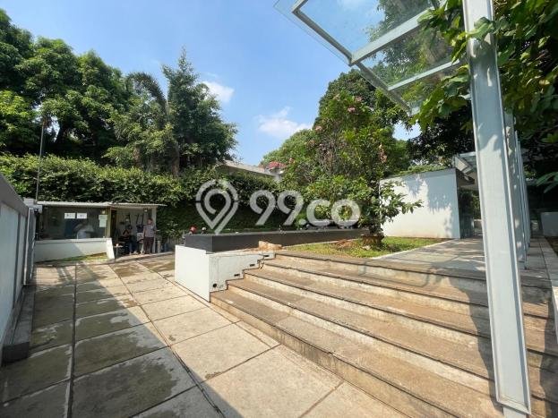 Dijual Rumah Luas Elegan Dengan View Eksklusif di Kemang, Jakarta Selatan Dijual Rumah Luas Elegan Dengan View Eksklusif di Kemang, Jakarta Selatan