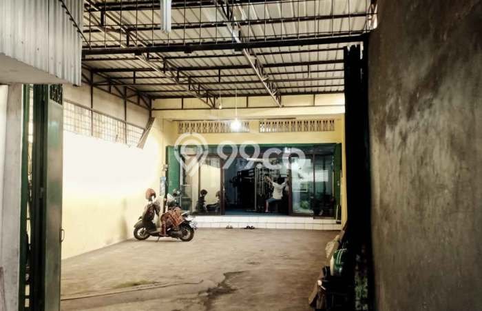 Ruko Dijual di Makassar LT 366m2 & LB 573m2 Lokasi Terbaik! Ruko Dijual di Makassar LT 366m2 & LB 573m2 Lokasi Terbaik!