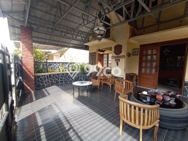 Rumah Mewah LB 600m2 Siap Huni Desain Elegan di Kopo, Bandung Rumah Mewah LB 600m2 Siap Huni Desain Elegan di Kopo, Bandung