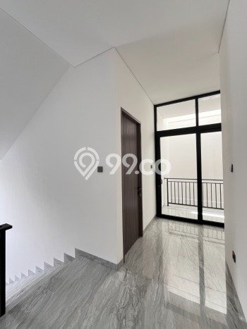 Rumah Elit Modern Siap Huni di Kedoya Jakarta Barat Rumah Elit Modern Siap Huni di Kedoya Jakarta Barat