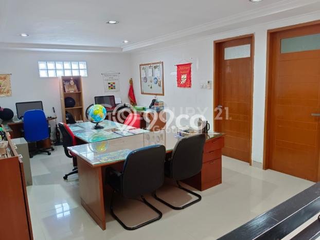 Siap Huni Hunian Elit 7 Kamar di Palmerah Dekat ke Mana Pun Siap Huni Hunian Elit 7 Kamar di Palmerah Dekat ke Mana Pun