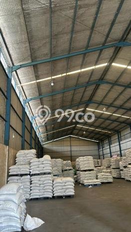 Gudang disewakan lokasi strategis Jati Uwung Tangerang 1772m2 Gudang disewakan lokasi strategis Jati Uwung Tangerang 1772m2