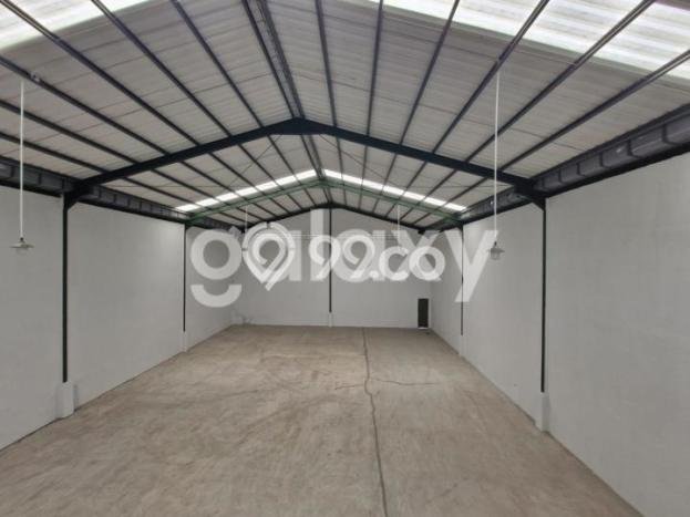 Lokasi Strategis! Dijual Gudang Bisnis di Pakuhaji, Tangerang Kondisi Baik Lokasi Strategis! Dijual Gudang Bisnis di Pakuhaji, Tangerang Kondisi Baik