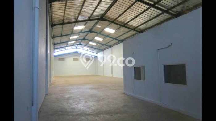 Area Strategis! Disewakan Gudang Lokasi BSD, Tangerang Selatan Cocok untuk Bisnis Area Strategis! Disewakan Gudang Lokasi BSD, Tangerang Selatan Cocok untuk Bisnis