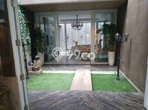 Rumah Mewah LB 400m2 Siap Pakai Desain Elegan di Pantai Indah Kapuk, Jakarta Utara Rumah Mewah LB 400m2 Siap Pakai Desain Elegan di Pantai Indah Kapuk, Jakarta Utara