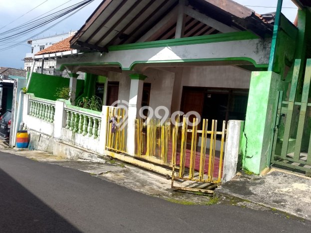 Dijual Rumah 5 Kamar Lokasi Strategis Bagus dan Strategis di Ngaliyan Dijual Rumah 5 Kamar Lokasi Strategis Bagus dan Strategis di Ngaliyan