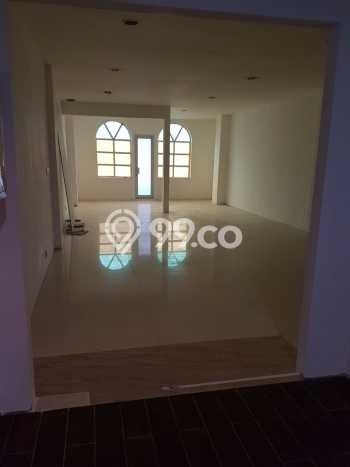 Unit Ruko Tersedia di Senayan Spesifikasi LB 450m2 Unit Ruko Tersedia di Senayan Spesifikasi LB 450m2
