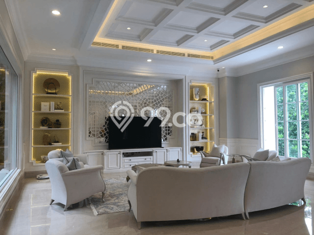 Hunian Elit LB 921m2 Siap Pakai Desain Elegan di Pantai Indah Kapuk, Jakarta Utara Hunian Elit LB 921m2 Siap Pakai Desain Elegan di Pantai Indah Kapuk, Jakarta Utara