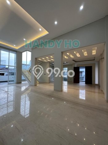 Dijual Rumah Luas Megah Dengan View Cantik di Pantai Indah Kapuk, Jakarta Utara Dijual Rumah Luas Megah Dengan View Cantik di Pantai Indah Kapuk, Jakarta Utara