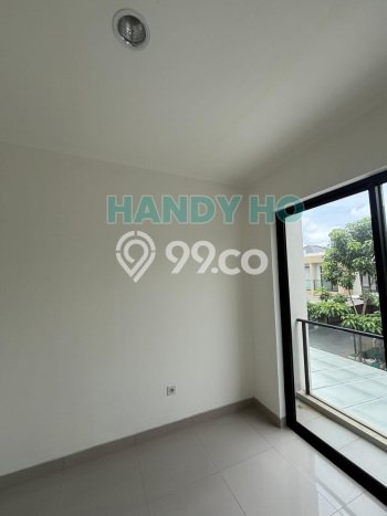 Dijual Rumah Modern 3 KT di Pantai Indah Kapuk, Jakarta Utara Dijual Rumah Modern 3 KT di Pantai Indah Kapuk, Jakarta Utara