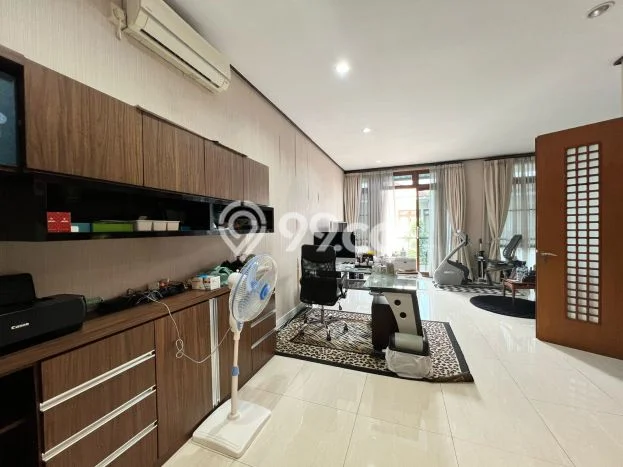 PROMO SPESIAL! Jual Rumah Berkualitas di , Bandung, LT 168m2m² LB 455m2m² PROMO SPESIAL! Jual Rumah Berkualitas di , Bandung, LT 168m2m² LB 455m2m²