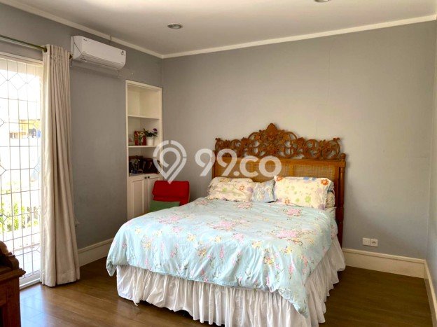 Rumah Menguntungkan di Pusat Kota Kelapa Gading, Jakarta Utara - LT 240m² Rumah Menguntungkan di Pusat Kota Kelapa Gading, Jakarta Utara - LT 240m²