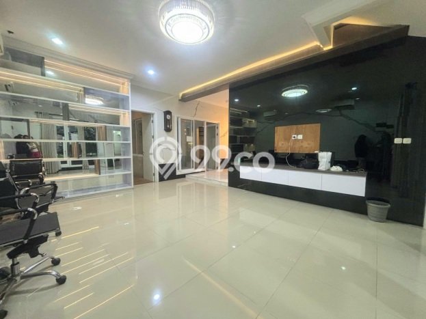 Rumah Siap Pakai di Gading Serpong, Tangerang, LT 144m² Bangunan 166m² Rumah Siap Pakai di Gading Serpong, Tangerang, LT 144m² Bangunan 166m²