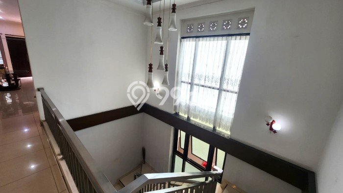 Hunian Mewah LB 181m2 Siap Huni Desain Elegan di Bendungan Hilir, Jakarta Pusat Hunian Mewah LB 181m2 Siap Huni Desain Elegan di Bendungan Hilir, Jakarta Pusat
