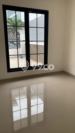 Disewakan! Rumah 4 Kamar Tidur &
2 Kamar Mandi di Permata Buana, Jakarta Barat Disewakan! Rumah 4 Kamar Tidur &
2 Kamar Mandi di Permata Buana, Jakarta Barat