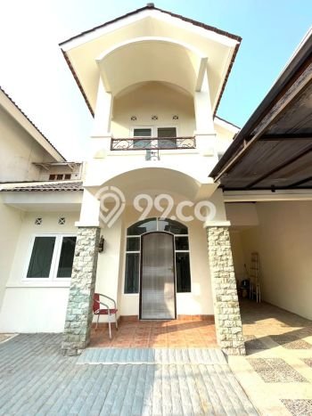 Ready to Use! Luxury House LT 160m2 Desain Elegan di Meruya Ready to Use! Luxury House LT 160m2 Desain Elegan di Meruya