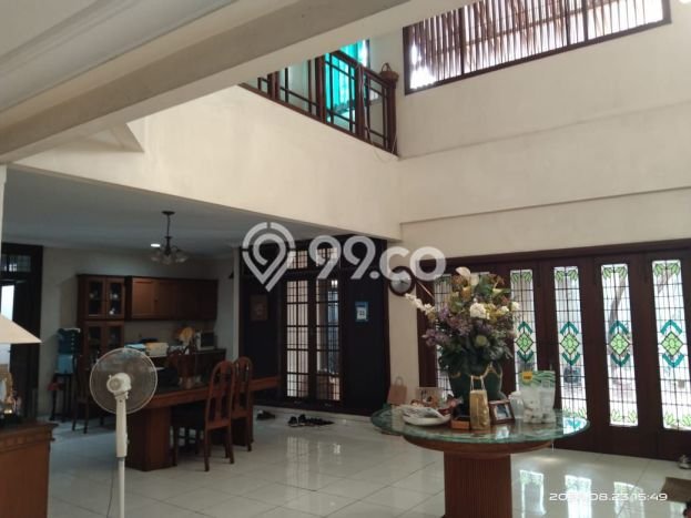 Hunian Mewah LB 422m2 Siap Huni Desain Elegan di Puri Indah, Jakarta Barat Hunian Mewah LB 422m2 Siap Huni Desain Elegan di Puri Indah, Jakarta Barat