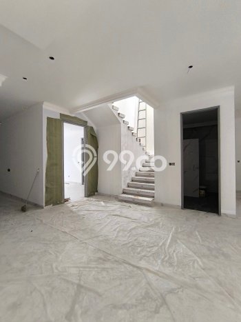 Jual Rumah Mewah Megah Dengan View Eksklusif di Permata Buana, Jakarta Barat Jual Rumah Mewah Megah Dengan View Eksklusif di Permata Buana, Jakarta Barat