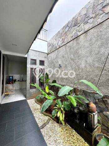 For Sale! Luxury House LT 300m2 Desain Modern di Villa Meruya For Sale! Luxury House LT 300m2 Desain Modern di Villa Meruya