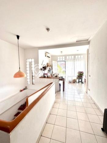 For Sale! Premium House LT 162m2 Desain Modern di Villa Meruya For Sale! Premium House LT 162m2 Desain Modern di Villa Meruya