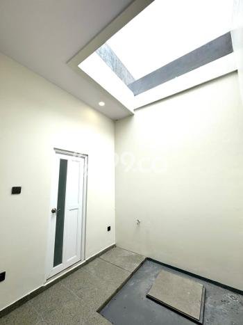 Jual Rumah Luas Megah Dengan View Cantik di Meruya, Jakarta Barat Jual Rumah Luas Megah Dengan View Cantik di Meruya, Jakarta Barat