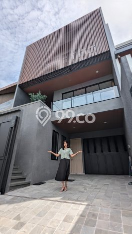 Jual Rumah Mewah Megah Dengan View Cantik di Permata Buana, Jakarta Barat Jual Rumah Mewah Megah Dengan View Cantik di Permata Buana, Jakarta Barat