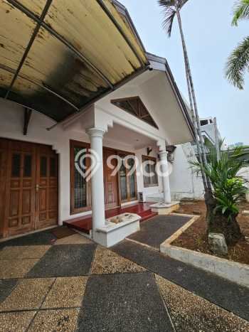 Rumah Luxury Modern Tanpa Renovasi di Puri Indah Jakarta Barat Rumah Luxury Modern Tanpa Renovasi di Puri Indah Jakarta Barat