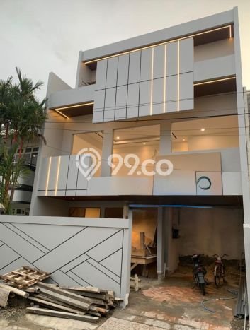 Rumah Elit Modern Tanpa Renovasi di Taman Palem Jakarta Barat Rumah Elit Modern Tanpa Renovasi di Taman Palem Jakarta Barat