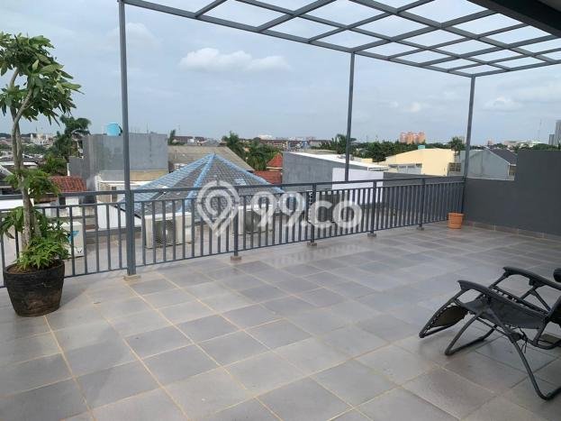 Rumah Luxury Modern Siap Huni di Taman Surya Jakarta Barat Rumah Luxury Modern Siap Huni di Taman Surya Jakarta Barat
