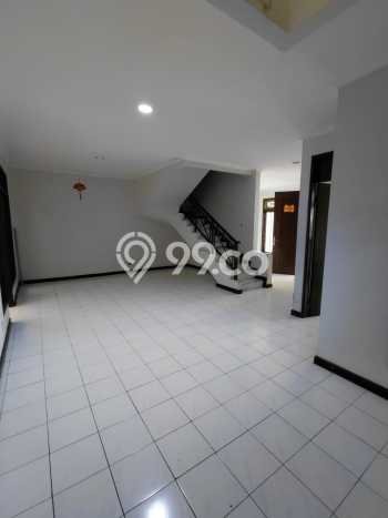 Jual Rumah Eksklusif 3 KT di Daan Mogot, Jakarta Barat Jual Rumah Eksklusif 3 KT di Daan Mogot, Jakarta Barat