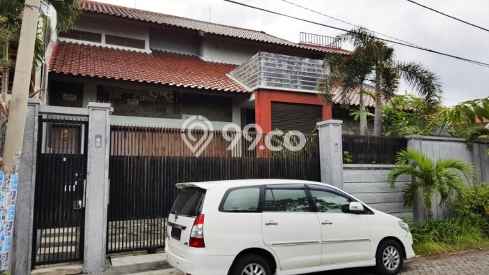 Dijual Rumah Mewah Exclusive di Wonocolo, Surabaya Dijual Rumah Mewah Exclusive di Wonocolo, Surabaya