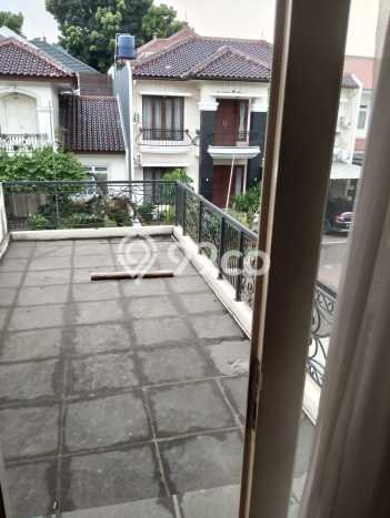 Rumah Luxury Modern Tanpa Renovasi di Sektor 9-Bintaro Tangerang Selatan Rumah Luxury Modern Tanpa Renovasi di Sektor 9-Bintaro Tangerang Selatan