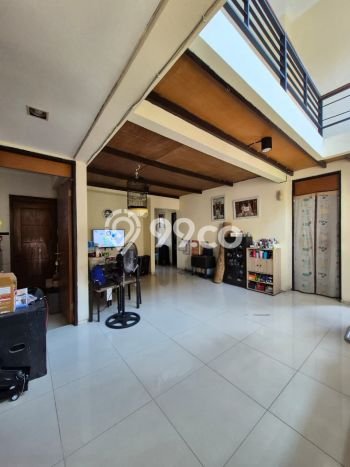 Rumah Luxury Modern Tanpa Renovasi di Sektor 5 - Bintaro Tangerang Selatan Rumah Luxury Modern Tanpa Renovasi di Sektor 5 - Bintaro Tangerang Selatan