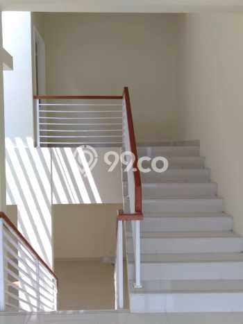 Rumah Luxury Modern Siap Huni di Sektor 7-Bintaro Tangerang Selatan Rumah Luxury Modern Siap Huni di Sektor 7-Bintaro Tangerang Selatan