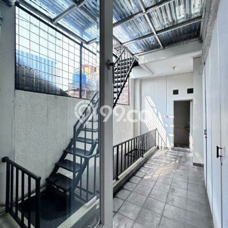 Jual Rumah Luas Megah Dengan View Cantik di Pondok Indah, Jakarta Selatan Jual Rumah Luas Megah Dengan View Cantik di Pondok Indah, Jakarta Selatan
