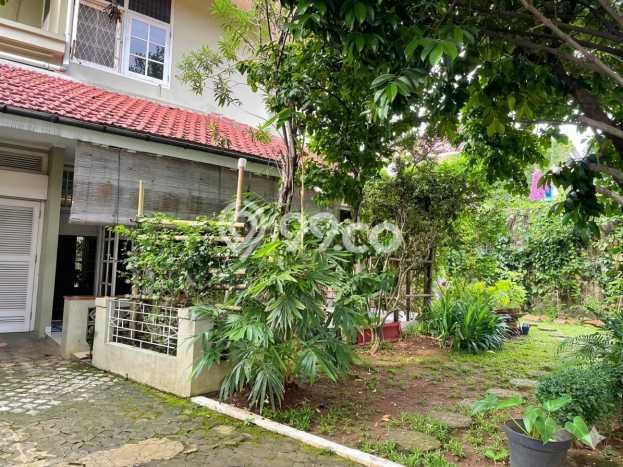 Jual Rumah Mewah Megah Dengan View Eksklusif di Pondok Labu, Jakarta Selatan Jual Rumah Mewah Megah Dengan View Eksklusif di Pondok Labu, Jakarta Selatan