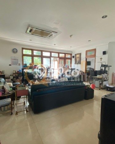 Dijual Rumah Luas Elegan Dengan View Cantik di Kuningan, Jakarta Selatan Dijual Rumah Luas Elegan Dengan View Cantik di Kuningan, Jakarta Selatan