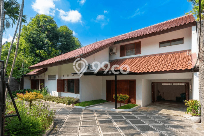 Hunian Eksklusif Siap Huni LT 690m2 di Kebayoran Baru, Jakarta Selatan Hunian Eksklusif Siap Huni LT 690m2 di Kebayoran Baru, Jakarta Selatan