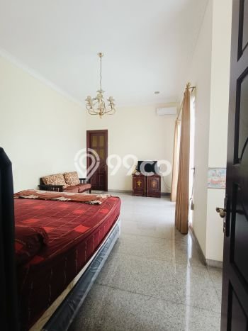 Jual Rumah Luas Elegan Dengan View Eksklusif di BSD City, Tangerang Jual Rumah Luas Elegan Dengan View Eksklusif di BSD City, Tangerang