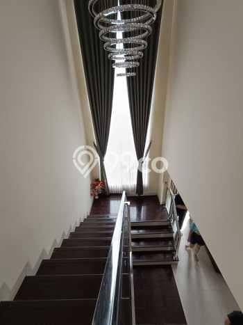 Rumah Elit Modern Tanpa Renovasi di Citra Garden Jakarta Barat Rumah Elit Modern Tanpa Renovasi di Citra Garden Jakarta Barat