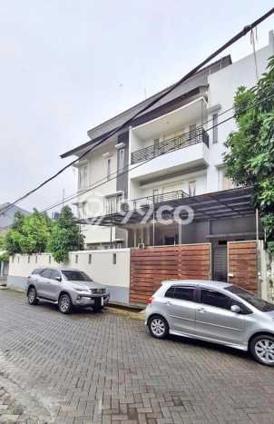 Hot Offer Hunian Premium Ideal dan Luas di Kembangan, Jakarta Barat Hot Offer Hunian Premium Ideal dan Luas di Kembangan, Jakarta Barat