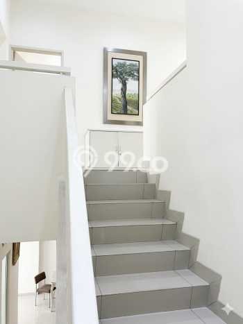 For Sale! Luxury House LT 150m2 Desain Elegan di Puri Mansion For Sale! Luxury House LT 150m2 Desain Elegan di Puri Mansion