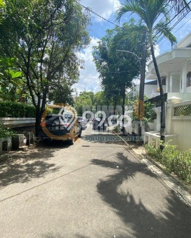 Dijual Rumah Luas Elegan Dengan View Cantik di Kuningan, Jakarta Selatan Dijual Rumah Luas Elegan Dengan View Cantik di Kuningan, Jakarta Selatan