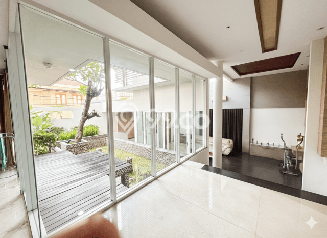 Dijual Rumah Luas Megah Dengan View Cantik di Citra Garden, Jakarta Barat Dijual Rumah Luas Megah Dengan View Cantik di Citra Garden, Jakarta Barat