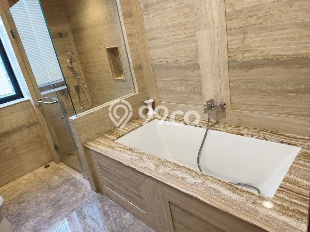 Apartemen Kawasan Senopati, Jakarta Selatan, 3 KT, Luas 179m², Fasilitas Lengkap Apartemen Kawasan Senopati, Jakarta Selatan, 3 KT, Luas 179m², Fasilitas Lengkap