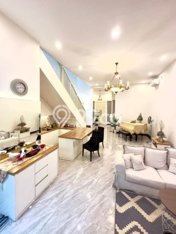 Rumah 5 KT 4 KM Cluster Exclusive di Rungkut, Surabaya Rumah 5 KT 4 KM Cluster Exclusive di Rungkut, Surabaya