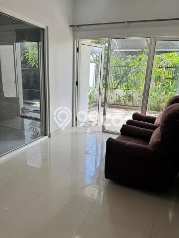 Ready to Use! Luxury House LT 257m2 Desain Elegan di Candi Golf Ready to Use! Luxury House LT 257m2 Desain Elegan di Candi Golf