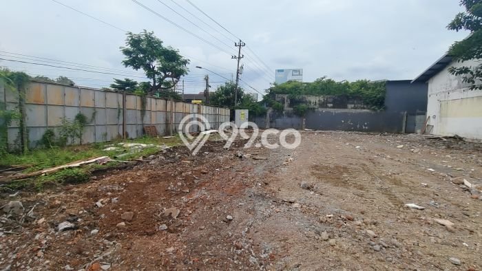 Unit Gudang Dijual di Ngaliyan Semarang Luas Bangunan 3431m2 Unit Gudang Dijual di Ngaliyan Semarang Luas Bangunan 3431m2