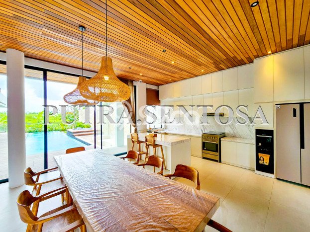 Rumah Nyaman dengan 3 Kamar Tidur dan 4 Kamar Mandi di Kawasan Pererenan, Badung Rumah Nyaman dengan 3 Kamar Tidur dan 4 Kamar Mandi di Kawasan Pererenan, Badung
