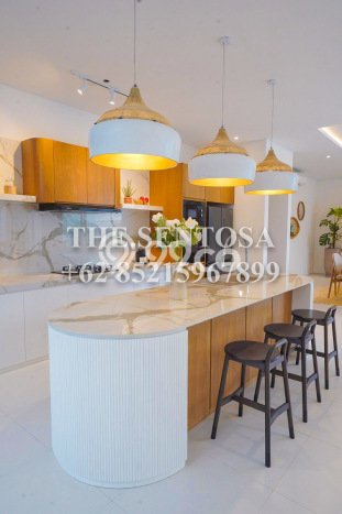 Investasi Potensial! Vila Kawasan , Ukuran 470m2m², Dekat Mudah Pusat Kota Investasi Potensial! Vila Kawasan , Ukuran 470m2m², Dekat Mudah Pusat Kota